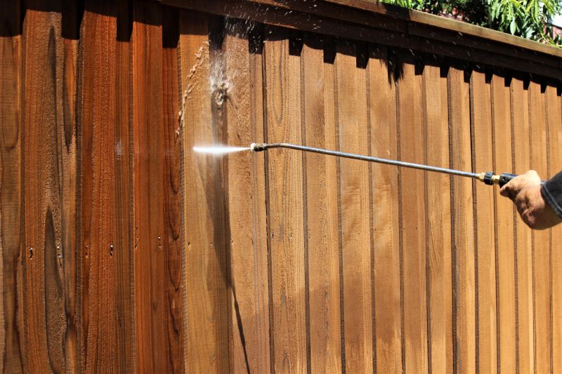 Fence cleaning